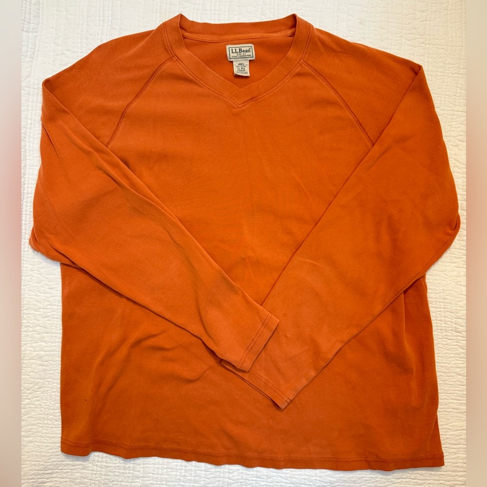 L.L. Bean Men's V-Neck in Rust Orange Size XL